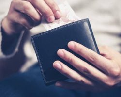 Как правильно выбросить старый кошелек? Приметы со старым кошельком: что сделать из старого кошелька?