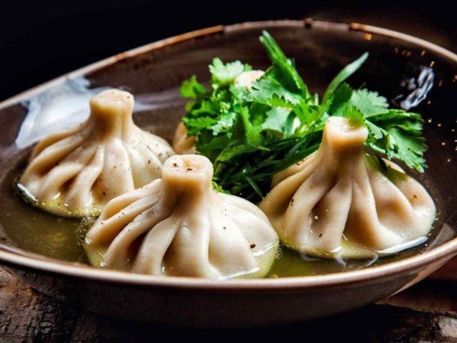 Как правильно и вкусно приготовить сочные хинкали, тесто для хинкали: пошаговый рецепт, кулинарные секреты