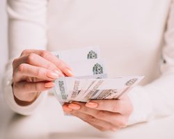 Что такое постоплата и предоплата: значение слова, преимущества, недостатки, отличия