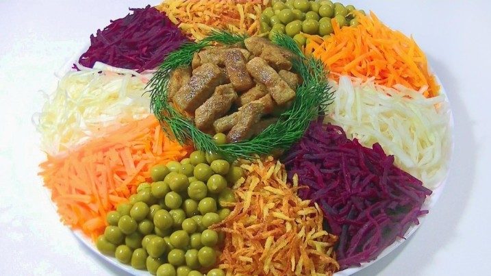 Летний салат и закуска на праздничный стол