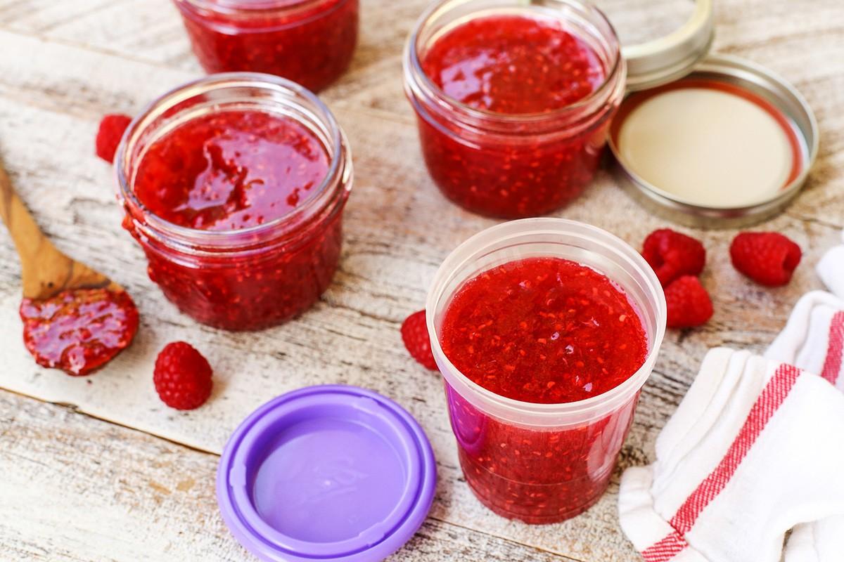Малина с сахаром для заморозки