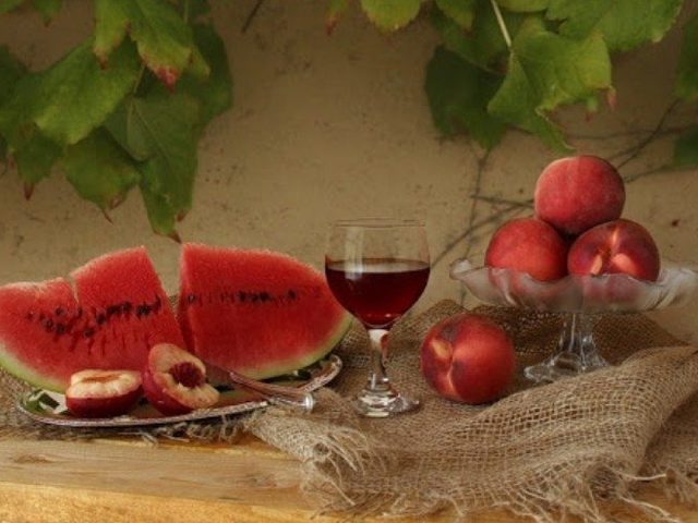 Вино из арбуза в домашних условиях: рецепты, советы
