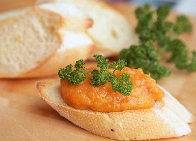 С икрой из кабачков