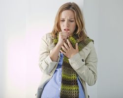 Боль в груди при кашле: симптомы каких заболеваний, причины. Какое лекарство поможет при боли в грудной клетке?
