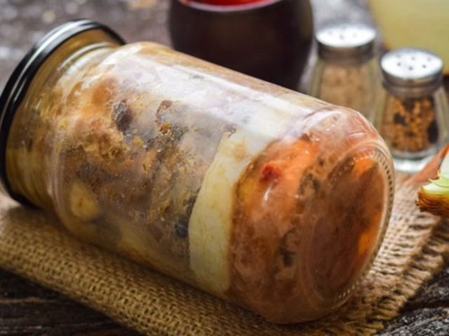 Тушенка из курицы в домашних условиях: 5 лучших рецептов