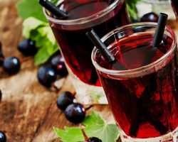 Как сварить вкусный компот из замороженных ягод и фруктов?