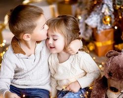 Ревность между родными братьями и сестрами — как вести себя родителям?