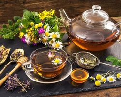 Как заварить чай с солодкой и в чем его польза? Рецепты чая, отвара и настоя солодки для здоровья: кому необходимы?