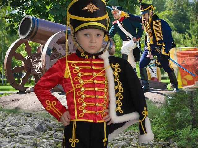 Карнавальный костюм гусара для мальчика своими руками