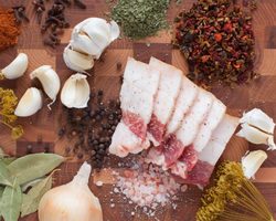 Можно ли пересолить сало при засолке? Как исправить пересоленное сало с мясной прослойкой?