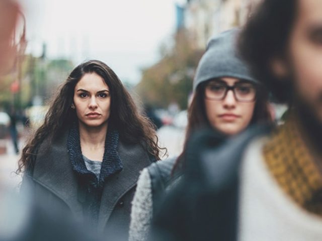 Как заставить себя уважать: 90 способов снискать к себе уважение окружающих