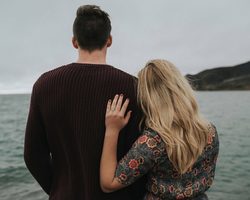 Как доказать парню, мужчине, мужу, что любишь его? Способы доказать любовь словами, поступками