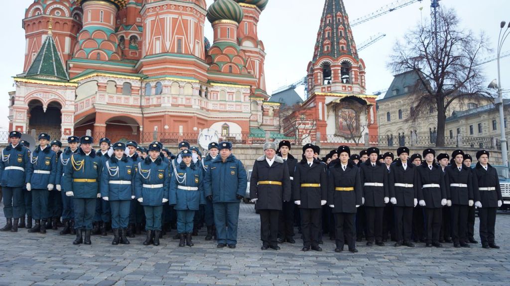 Представители пожарно-спасательного колледжа