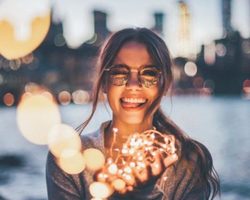 Как можно гадать в новогодние праздники: самые простые и правдивые новогодние гадания