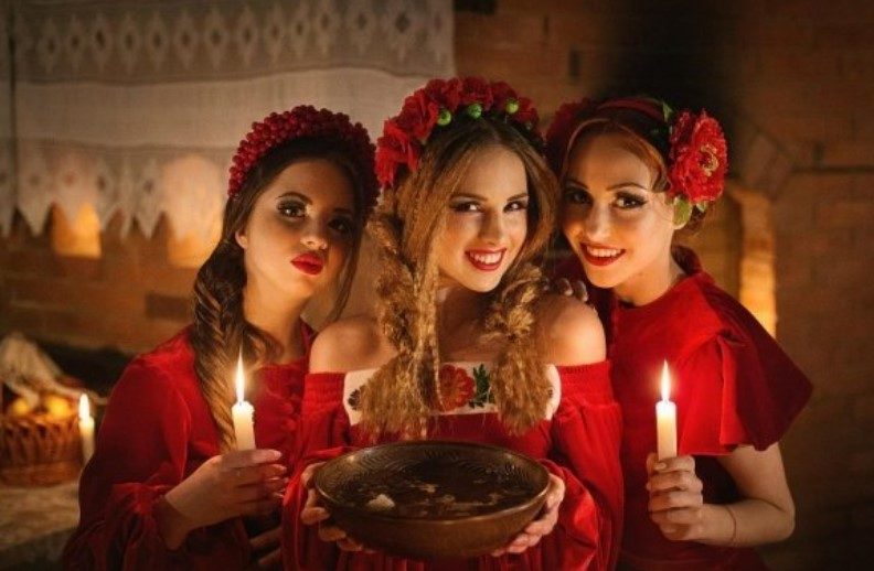 Можете гадать с подругами