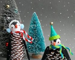 Что сделать из шишек на Новый год своими руками: инструкции поделок пошагово