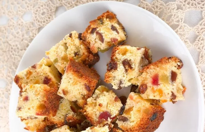 Сухарики из пасхальных куличей в духовке