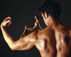 Как мужчине стать более мужественным: способы поведения