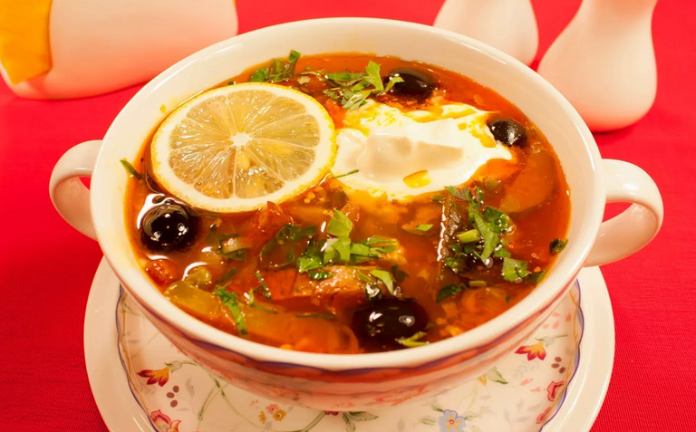 Солянка с курицей