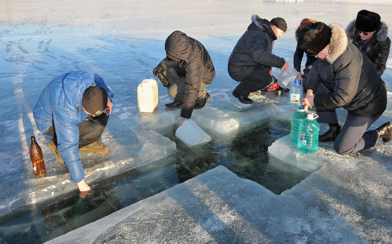 Святая крещенская вода