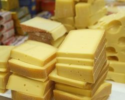 Как отличить настоящий сыр от подделки? Как определить настоящий сыр? Состав настоящего сыра