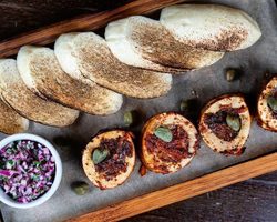Чем полезны блюда из говяжьих костей? Какие блюда из костей курицы можно приготовить? Блюда из свиных костей