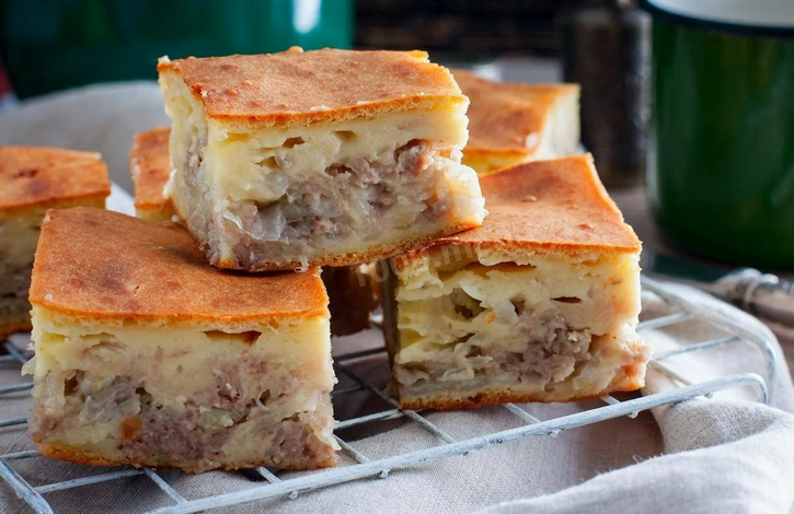 Заливной пирог с мясом в духовке из остатков готового шашлыка