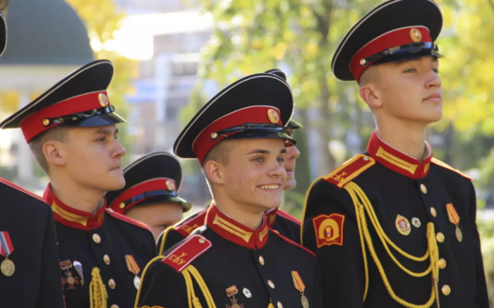 Суворовцы