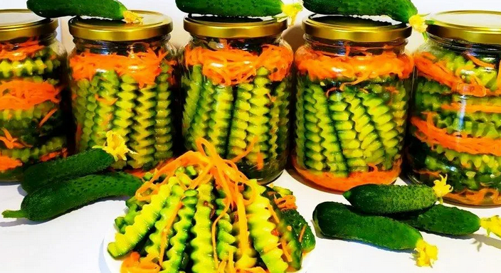 Переросшие, крупные огурцы на зиму по-корейски