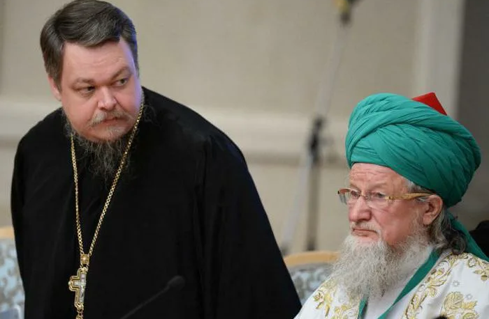 Мусульманин может прийти в церковь, но ставить свечку он не должен