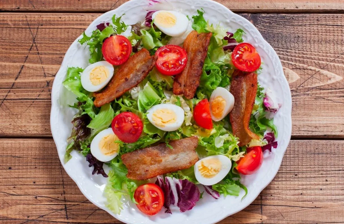 Вкусный салат из просроченных яиц