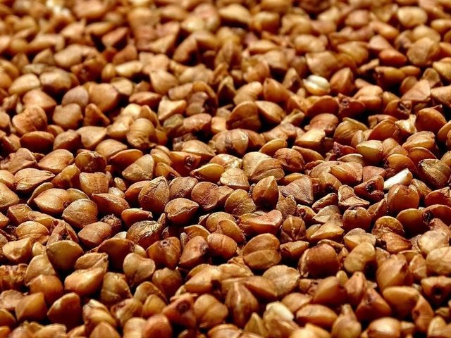 Можно ли есть сырую гречку без варки? Можно ли есть сырую гречку с кефиром?