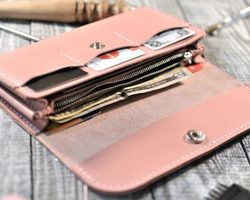 Нашел новый кошелек: примета. Можно ли пользоваться найденным кошельком: приметы