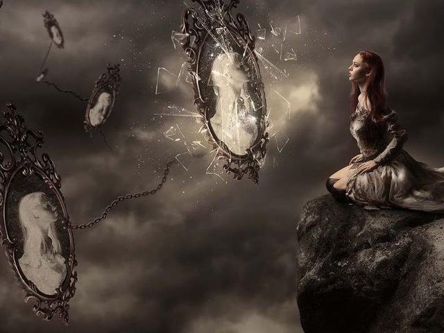 Плохие приметы в доме — что нельзя хранить дома?