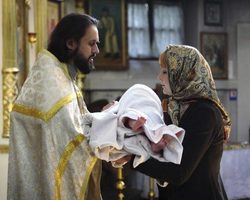 Можно ли отказаться быть крестной матерью мальчика, девочки? Является ли грехом отказ быть крестной матерью? При каких условиях можно отказаться быть крестным? Как отказаться быть крестным и не обидеть?