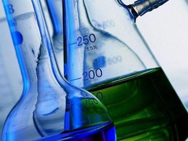 Можно ли в антифриз долить дистиллированной воды летом?
