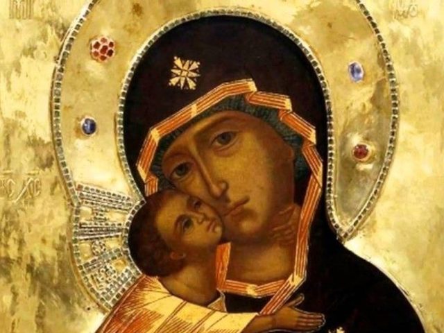 Приметы и обычаи, связанные с Пресвятой Богородицей