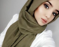 Можно ли мусульманке брать фамилию мужа в Исламе?