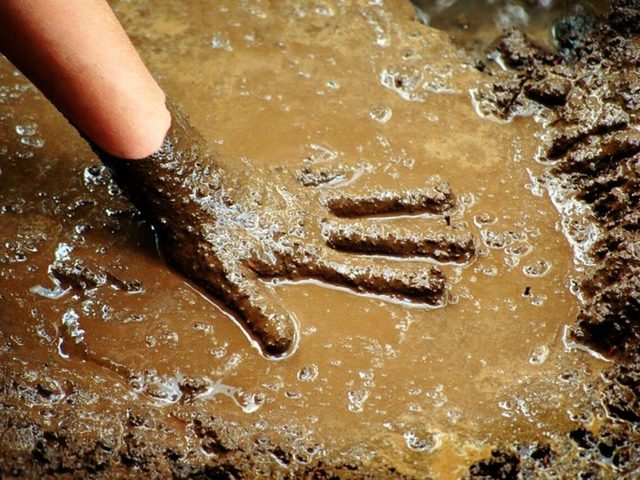 Сонник: к чему приснилось видеть себя грязной во сне? Ходить в грязной одежде во сне