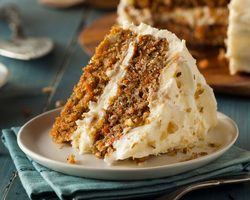 Прослойка для торта с орехами: 10 вкусных рецептов