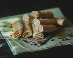 Как вкусно приготовить замороженные блинчики с мясом, полуфабрикаты?