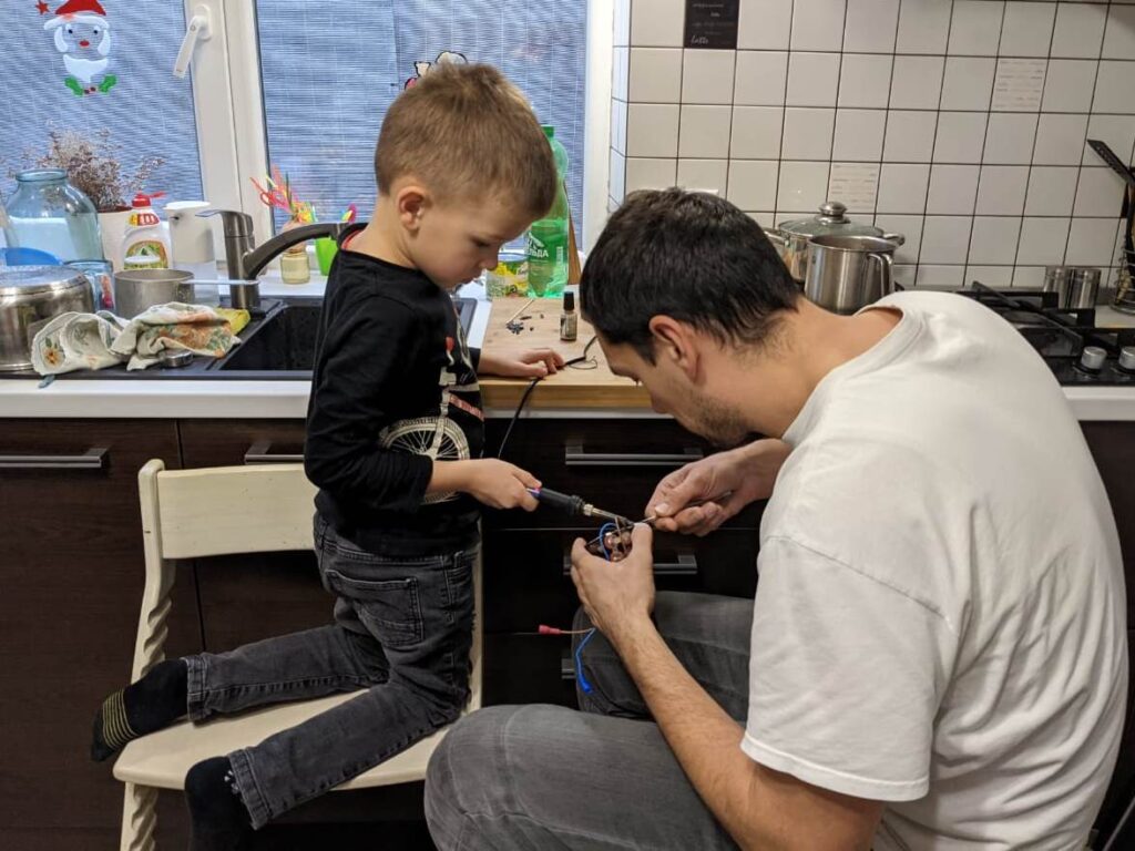Папа может все