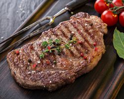 Как вкусно приготовить ромштекс полуфабрикат на сковороде: рецепты, кулинарные советы. Сколько времени жарить ромштекс из говядины на сковороде?