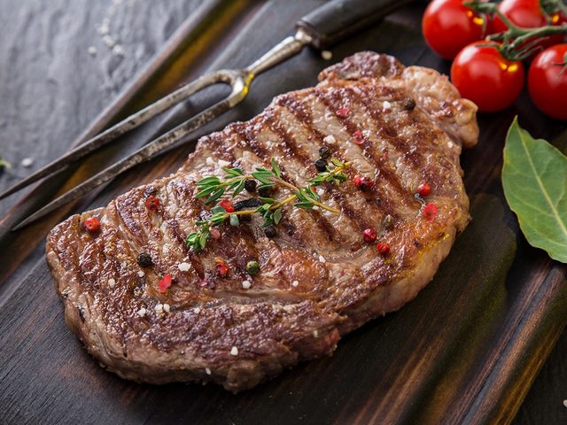Как вкусно приготовить ромштекс полуфабрикат на сковороде: рецепты, кулинарные советы. Сколько времени жарить ромштекс из говядины на сковороде?