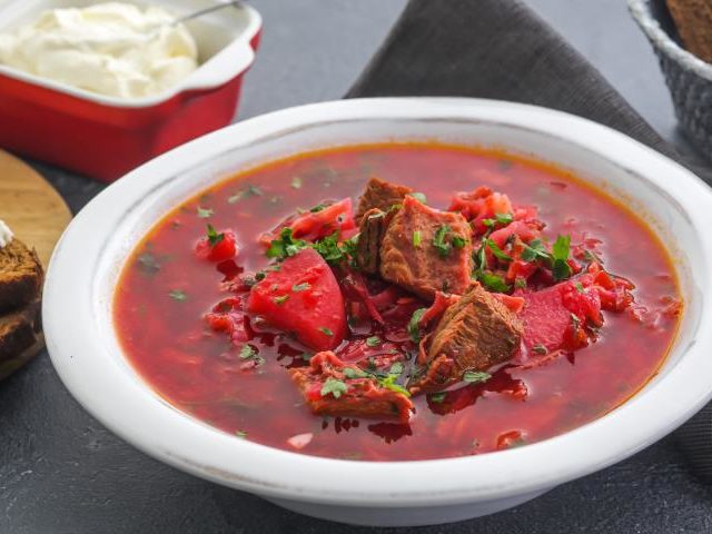 Как приготовить вкусный борщ из полуфабриката: рецепты, кулинарные советы