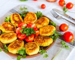 Как вкусно приготовить замороженные картофельные котлеты полуфабрикаты: рецепты, кулинарные секреты