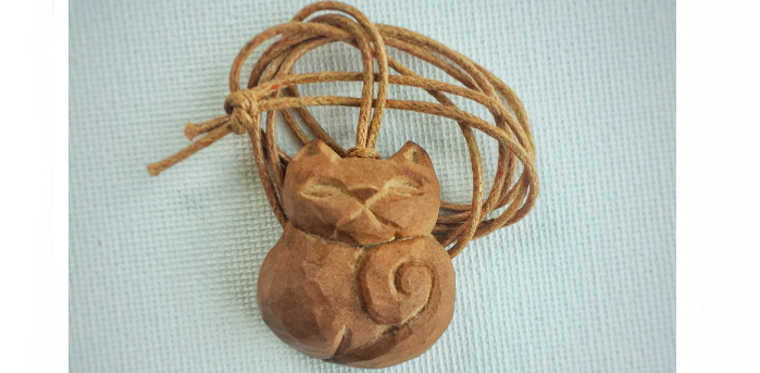 Из косточки пропавшего авокадо можно сделать украшение