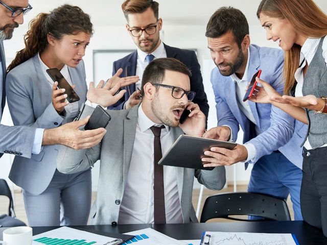 Проверенные шепотки от злых людей на работе, сильные