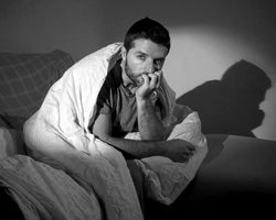 К чему снится искать покойника, умершего человека во сне?