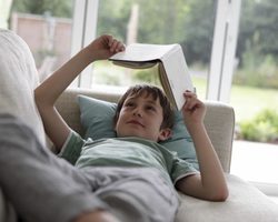 Как придумать небылицу о домашних животных: примеры небылиц в стихах и своими словами